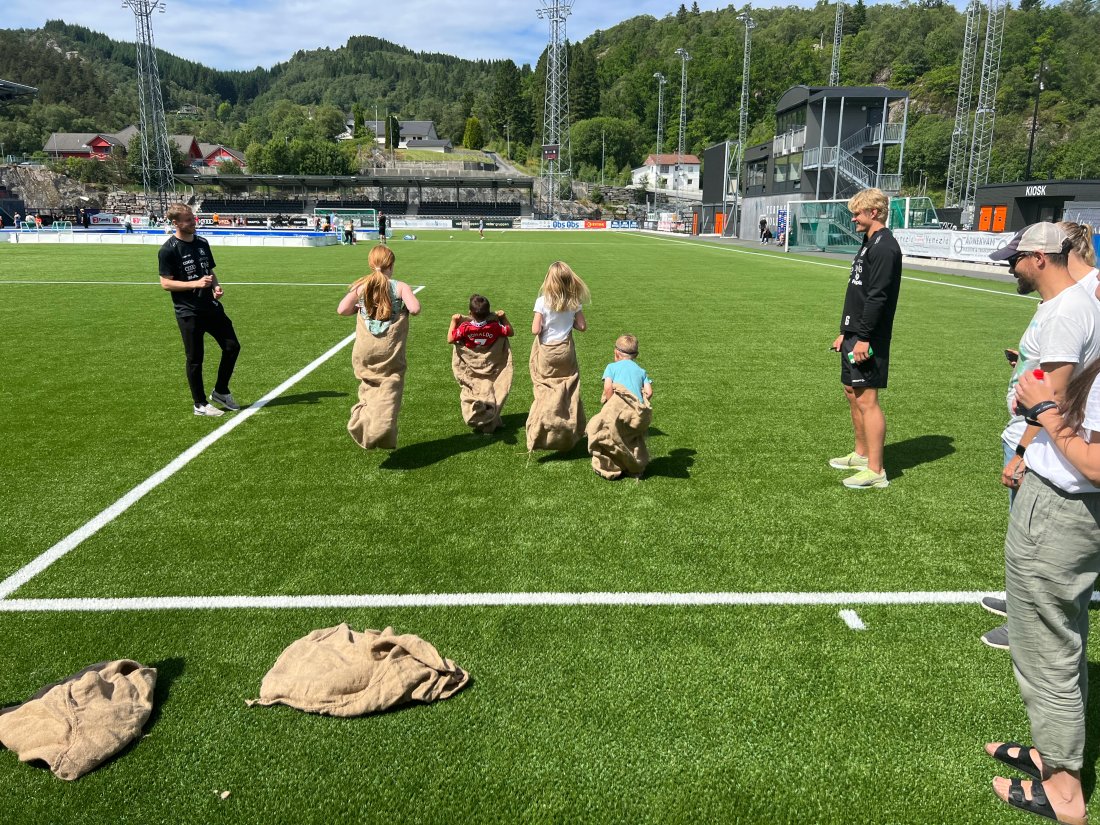 Obos Åpen Dag sekkeløp.jpg